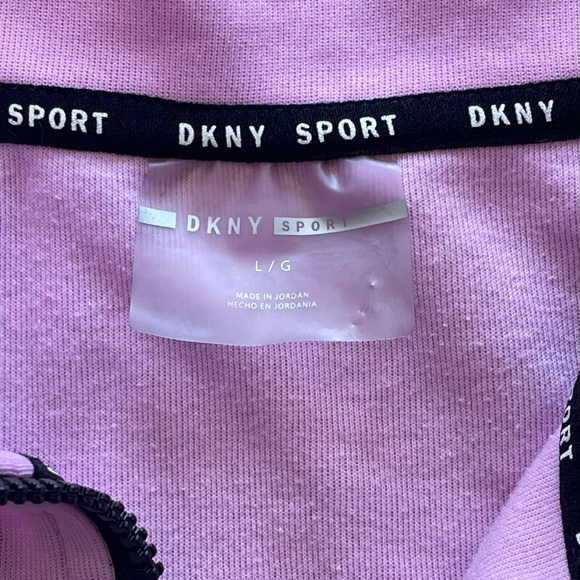 DKNY - Picture 7 of 11